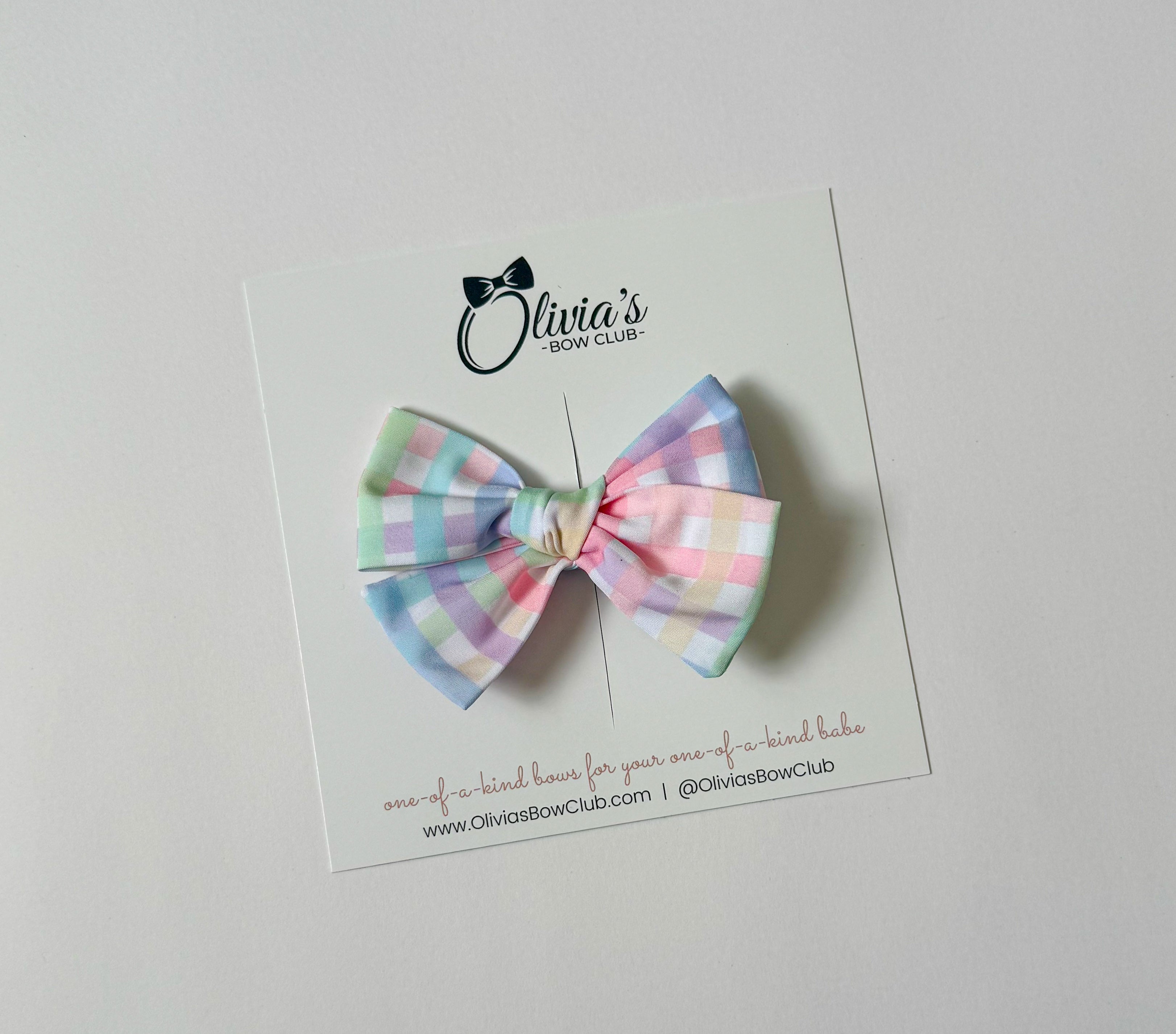 The Feature Olivia Bow