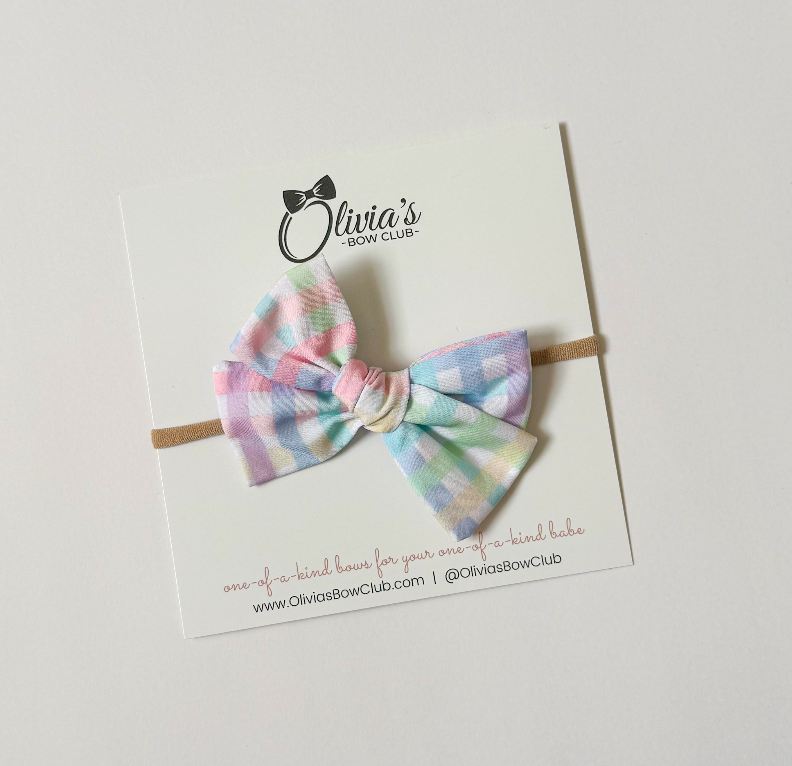 The Feature Olivia Bow